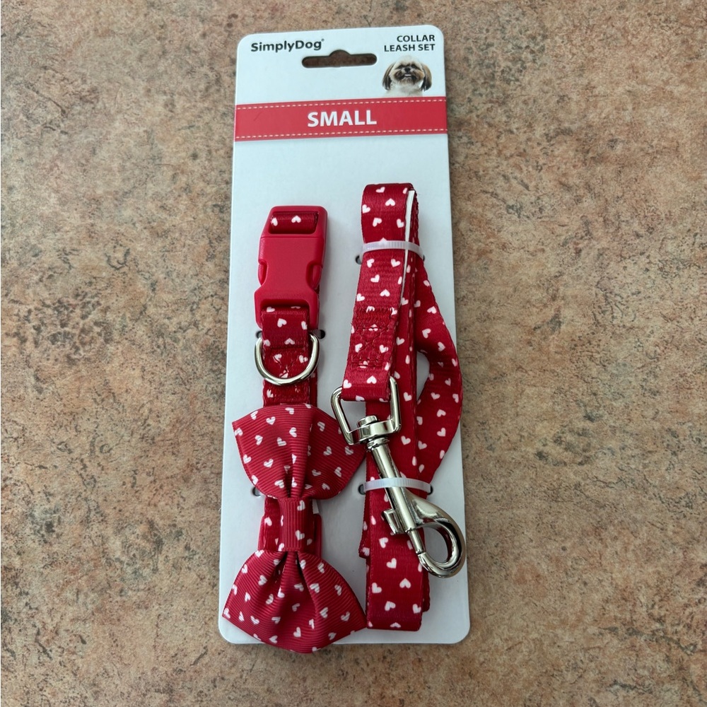 SimplyDog Small Red Heart-Print Dog Collar & Leash Set